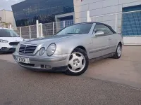 Usado Mercedes CLK320 Elegance 218 CV (160 kW) 1998 Gris / plata Descapotable