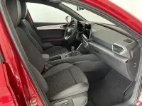 Usado Seat Leon FR 116 CV (85 kW) 2025 Rojo Berlina