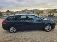 Usado Peugeot 308 SW Style 110 CV (80 kW) 2015 Azul Familiar