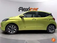 Usado Hyundai i10 67 CV (49 kW) 2024 Verde Utilitario