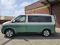 Usado VW Multivan 150 CV (110 kW) 2021 Verde Monovolumen
