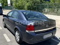 Usado Opel Vectra Elegance 120 CV (88 kW) 2007 Gris / plata Berlina