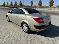 Usado Renault Mégane Cabriolet Dynamique 115 CV (84 kW) 2006 Beige Descapotable
