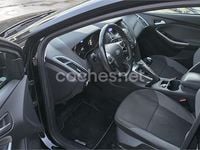 Usado Ford Focus Trend 125 CV (91 kW) 2012 Negro Berlina