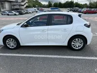Begagnad Peugeot 208 Active 100 HK (73 kW) 2023 Vit Halvkombi