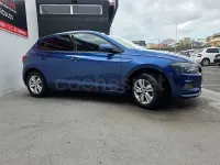 Usado VW Polo Advance 95 CV (69 kW) 2019 Azul Utilitario