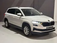 Usado Skoda Karoq Ambition 150 CV (110 kW) 2023 Blanco SUV
