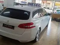 Usado Peugeot 308 SW Active 115 CV (84 kW) 2014 Blanco Familiar