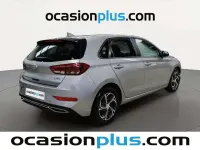 Usado Hyundai i30 120 CV (88 kW) 2022 Gris Utilitario