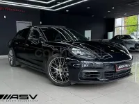 Usado Porsche Panamera 4 Sport Turismo Sport Turismo 330 CV (242 kW) 2019 Negro Familiar