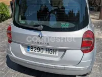 Usado Renault Grand Modus Exception 90 CV (66 kW) 2011 Gris / plata Monovolumen
