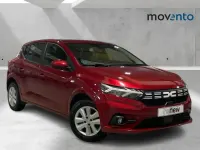 Usado Dacia Sandero Comfort 101 CV (74 kW) 2022 Rojo Berlina