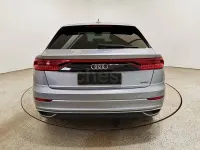 Usado Audi Q8 381 CV (280 kW) 2023 Gris / plata SUV