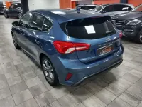 Usado Ford Focus ST-Line 125 CV (91 kW) 2019 Azul Utilitario