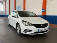Usado Opel Astra Dynamic 110 CV (80 kW) 2019 Blanco Familiar
