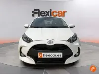 Usado Toyota Yaris Active 69 CV (50 kW) 2023 Blanco Utilitario