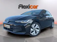 Usado VW Golf VIII 116 CV (85 kW) 2025 Negro Berlina