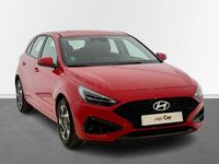 Usado Hyundai i30 100 CV (73 kW) 2024 Rojo Berlina