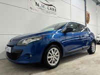 Usado Renault Mégane Dynamique 110 CV (80 kW) 2011 Azul Berlina