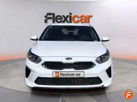 Begagnad Kia Ceed 120 HK (88 kW) 2020 Vit Halvkombi