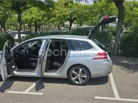 Usado Peugeot 308 SW Allure 150 CV (110 kW) 2016 Gris / plata Familiar