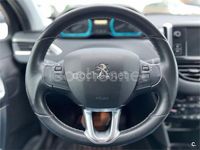 Usado Peugeot 2008 Allure 130 CV (95 kW) 2019 Negro SUV