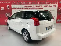 Usado Peugeot 5008 Active 120 CV (88 kW) 2014 Blanco Monovolumen