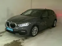 Usado BMW 118 Performance 150 CV (110 kW) 2020 Gris / plata Utilitario