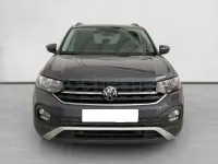 Usado VW T-Cross Advance 110 CV (80 kW) 2023 Gris / plata SUV