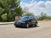 Usado Audi A1 Attraction 86 CV (63 kW) 2014 Negro Utilitario