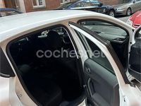 Usado Peugeot 208 Style 100 CV (73 kW) 2017 Blanco Utilitario