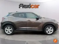 Usado Nissan Juke Acenta 114 HP (83 kW) 2022 Castanho SUV