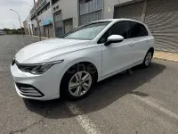 Usado VW Golf VIII Life 115 HP (84 kW) 2022 Branco Sedan