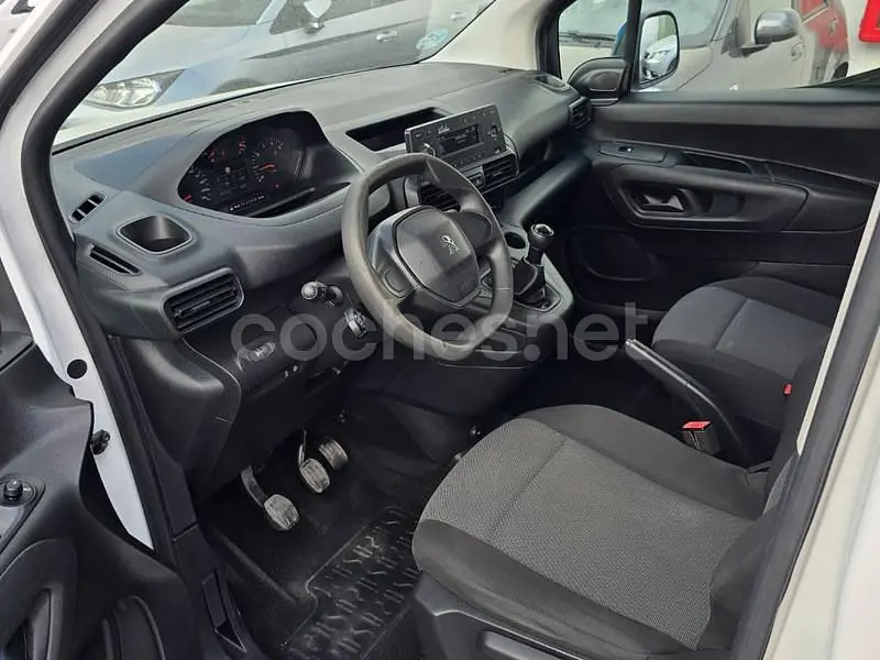 Gebraucht Peugeot Rifter Active 100 PS (73 kW) 2019 Weiß Van / Kleinbus
