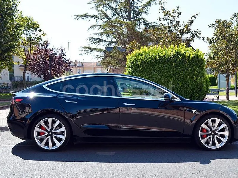 Używany Tesla Model 3 Performance 461 kW (627 KM) 2019 Czarny Sedan/Limuzyna