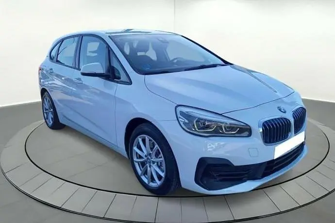 Usado BMW 225 iPerformance 220 HP (161 kW) 2018 Branco Monovolume