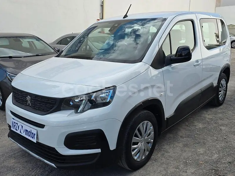 Gebraucht Peugeot Rifter Active 100 PS (73 kW) 2019 Weiß Van / Kleinbus