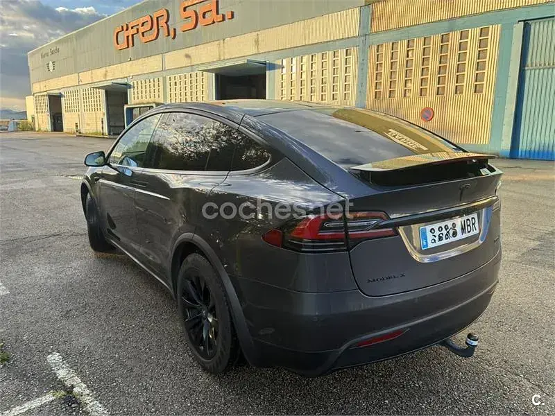 Używany Tesla Model X 311 kW (423 KM) 2018 Eléctrico SUV