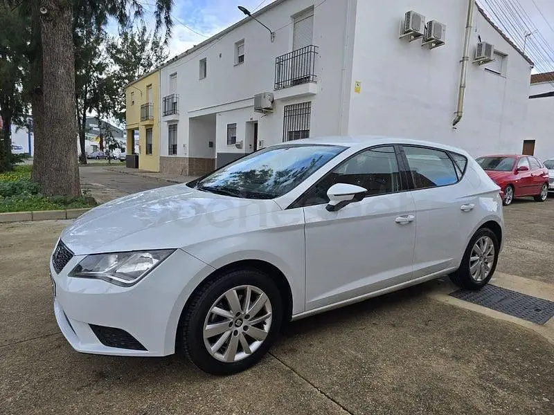Usado Seat Leon Reference 105 HP (77 kW) 2013 Branco Sedan