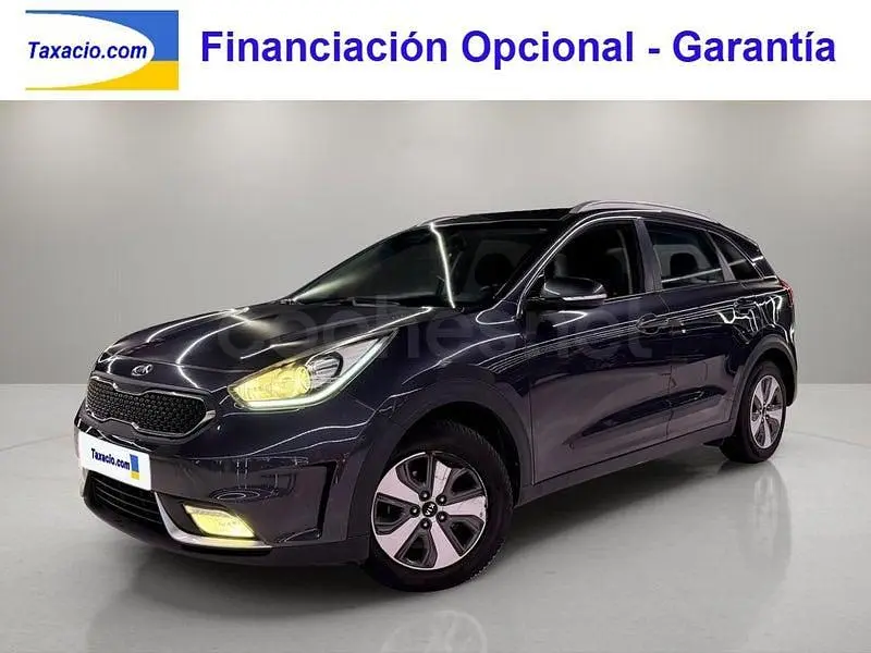 Używany Kia Niro 141 KM (103 kW) 2017 Szary SUV