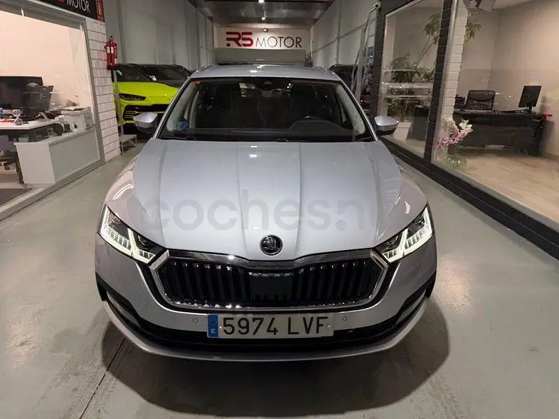 Occasion Skoda Octavia 150 ch (110 kW) 2022 Gris Break