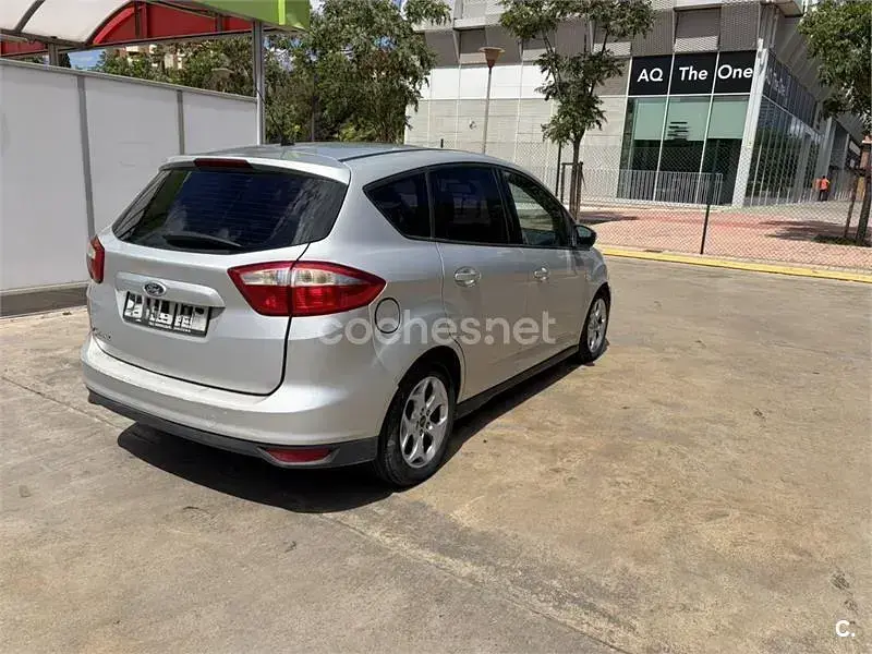 Używany Ford C-MAX Titanium 115 KM (84 kW) 2012 Szary Minivan