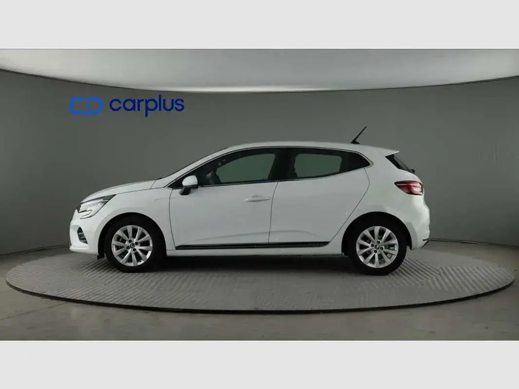 Używany Renault Clio V Techno 101 KM (74 kW) 2022 Biały Hatchback