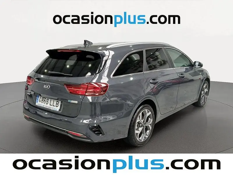 Używany Kia Ceed 136 KM (100 kW) 2020 Biały Hatchback