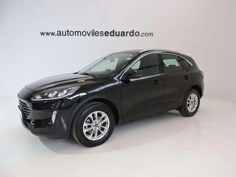 Używany Ford Kuga Titanium 226 KM (166 kW) 2022 Czarny SUV