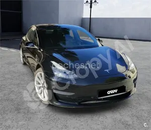 Używany Tesla Model 3