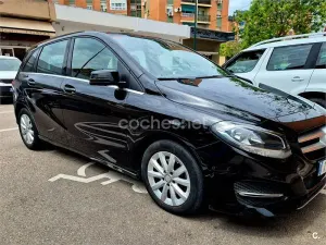 Begagnad Mercedes B180