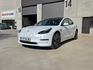 Używany Tesla Model 3