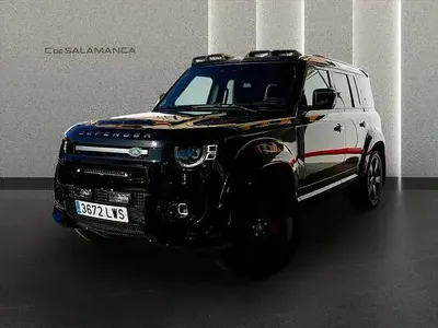 Käytetty Land Rover Defender 525 HP (386 kW) 2022 Musta Katumaasturi