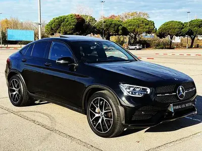 Usado Mercedes GLC300 AMG line 245 CV (180 kW) 2021 Negro Coupe